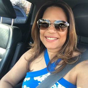 Meet your Posher, Esperanza